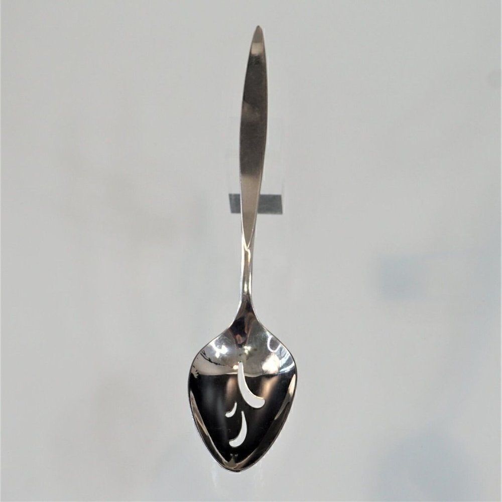 Vintage Oneidacraft Wintersong Pattern Deluxe Stainless Slotted Serving Spoon